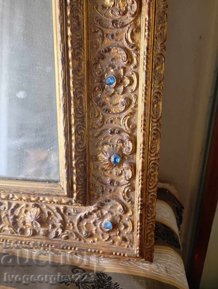 Vintage wall mirror with price 90.00 BGN | € 46.02