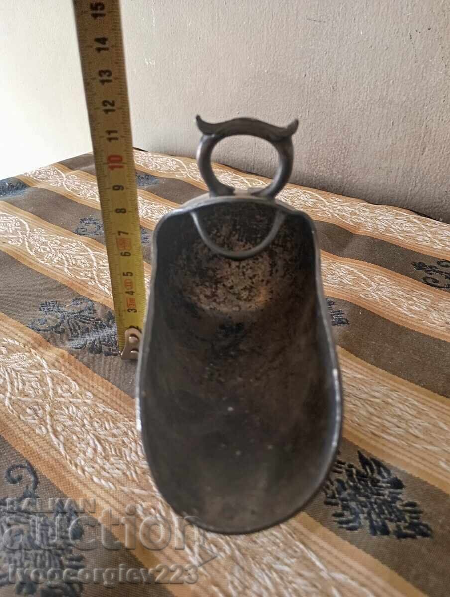 Ασημένια ζαχαριέρα Art Deco με τιμή 58.00 BGN | € 29.65