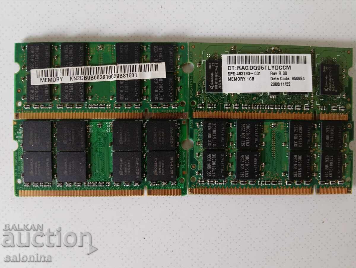 Memorie RAM pentru laptop, 4 bucăți cu preț € 15.00 | 29.34 BGN