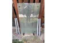 MASĂ CU BLAT DE STICLĂ CU PICIOARE METALICE