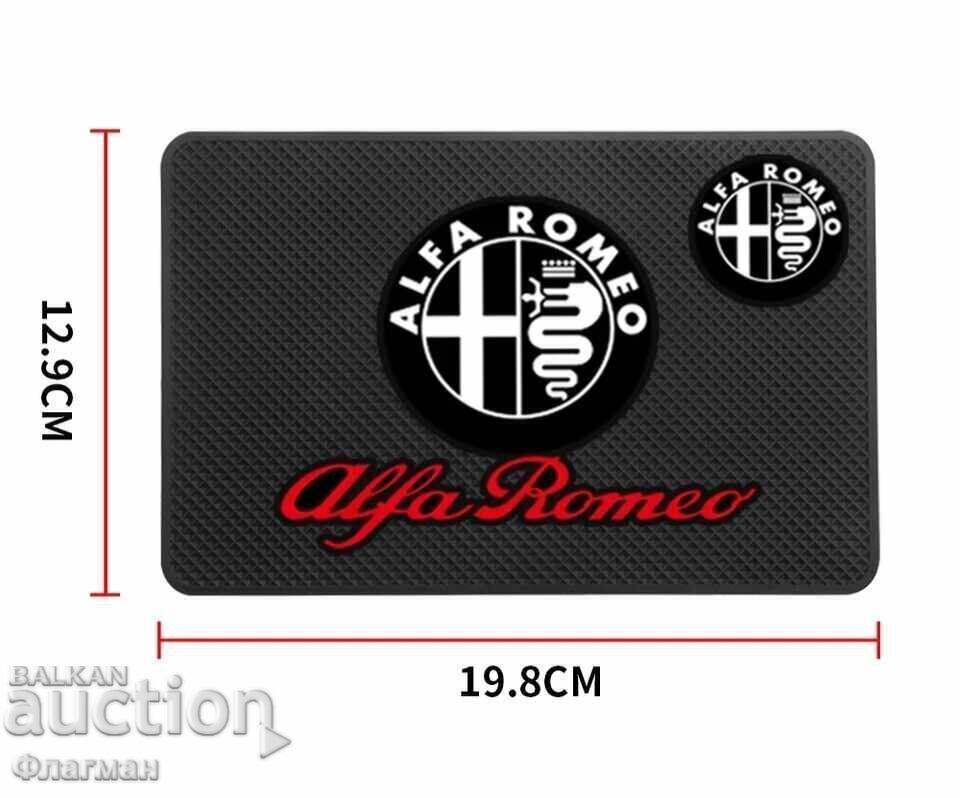 Covoraș de bord pentru ”Alfa Romeo” cu preț € 8.00 | 15.65 BGN