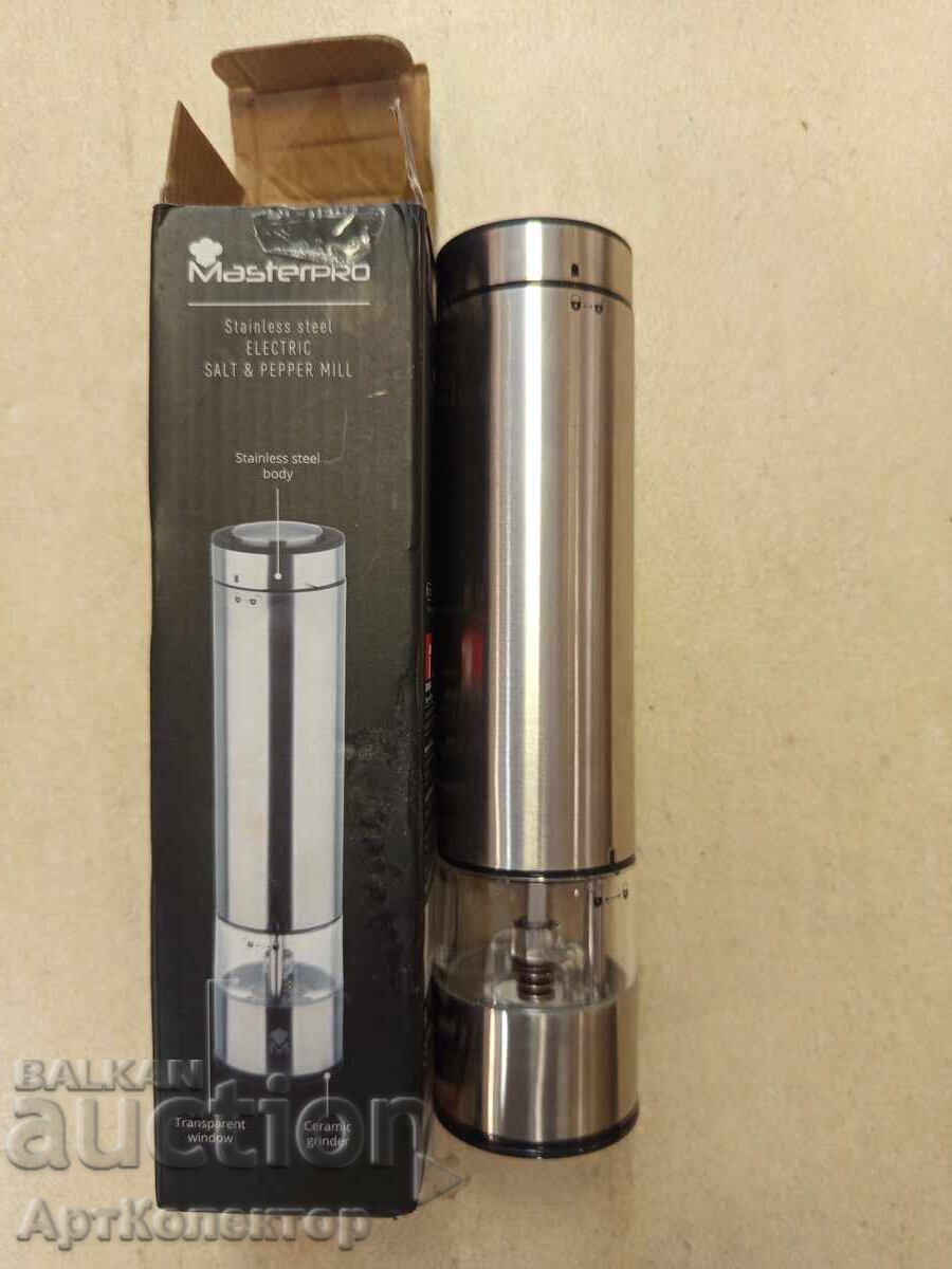 Електрическа мелничка за сол черен пипер