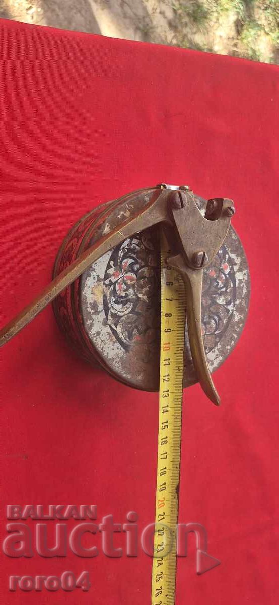 TICKS - SEALS - EVERYTHING WORKS - 7