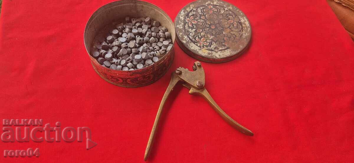 TICKS - SEALS - EVERYTHING WORKS