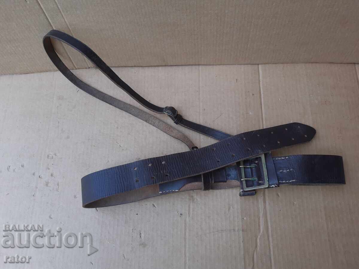 Centură de ofițer de paradă militară veche cu spadă, uniformă