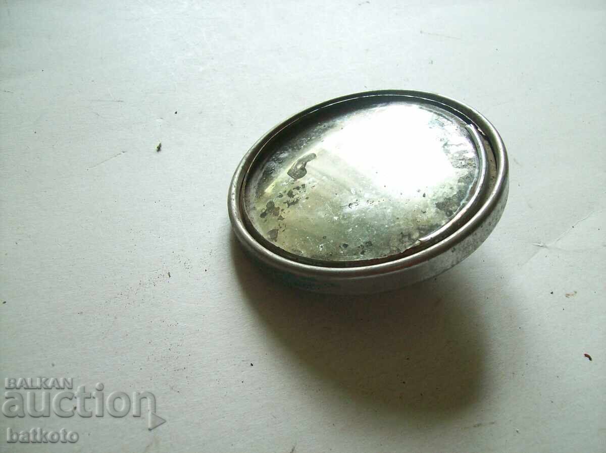 Παλιό καθρέφτη μοτοσυκλέτας πριν τις 09.09 με τιμή 5.00 BGN | € 2.56