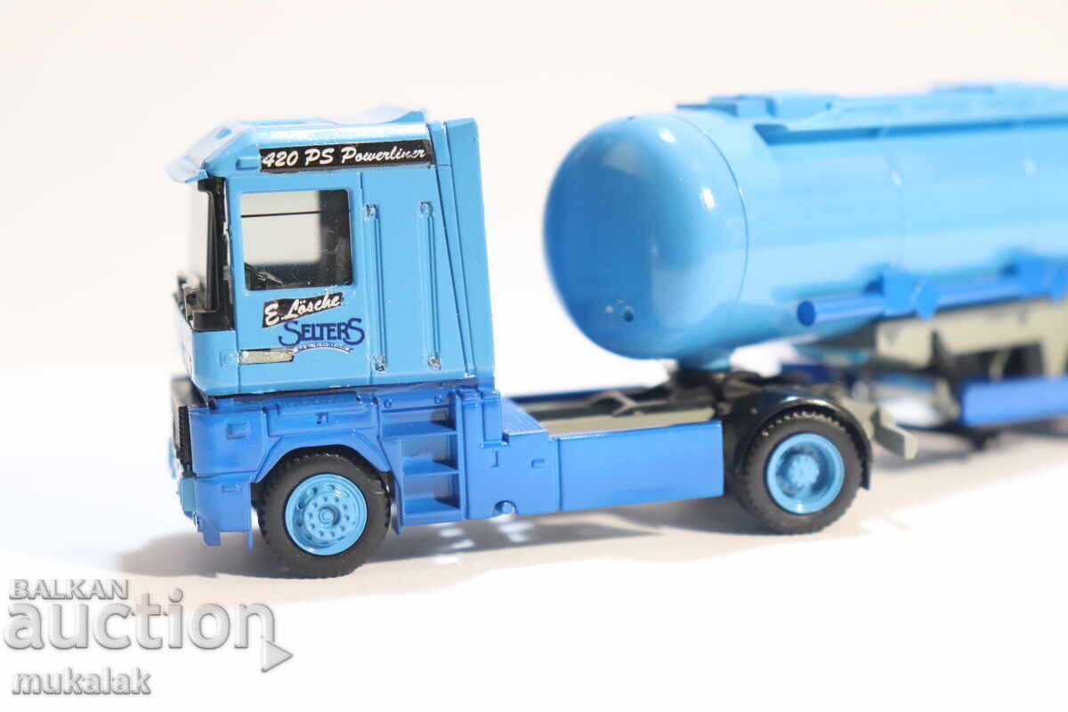 Auction  ALBEDO H0 1/87 RENAULT MAGNUM TANKER TRUCK MODEL TIR