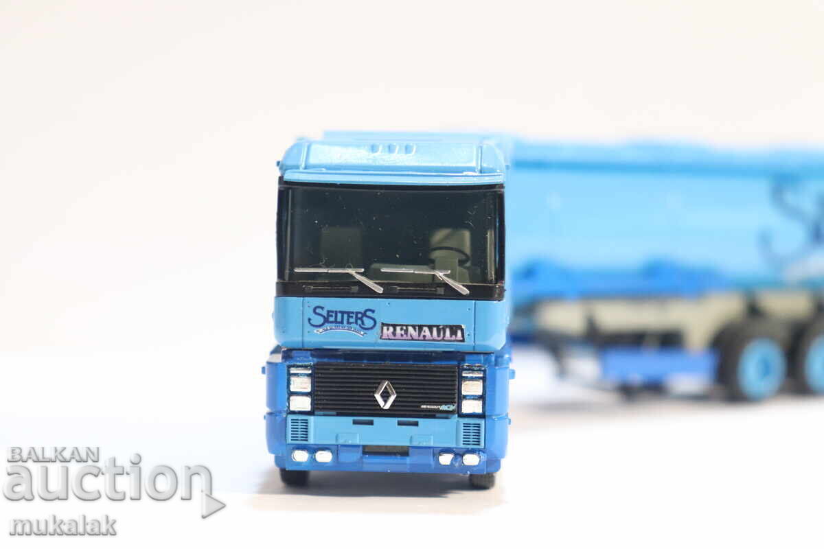 Delivery of ALBEDO H0 1/87 RENAULT MAGNUM TANKER TRUCK MODEL TIR