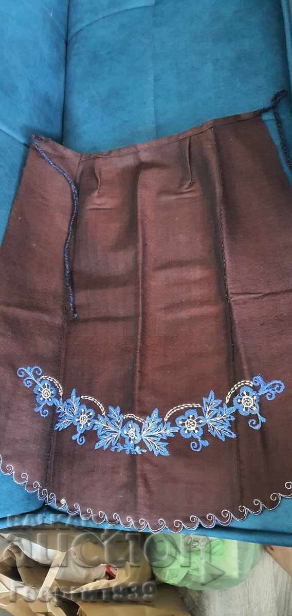 Șorțuri autentice pentru costume populare cu preț € 7.67 | 15.00 BGN