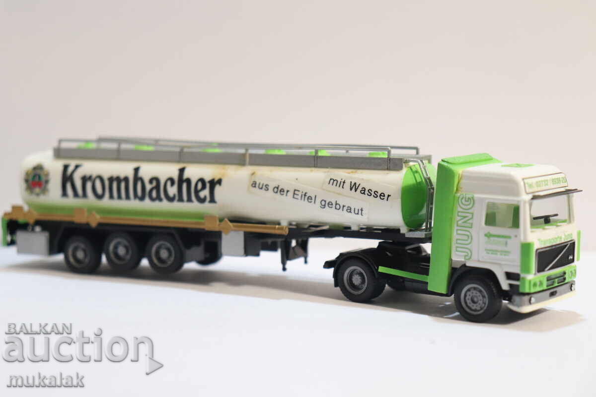 HERPA H0 1/87 VOLVO TANKER TRUCK MODEL TIR - 6