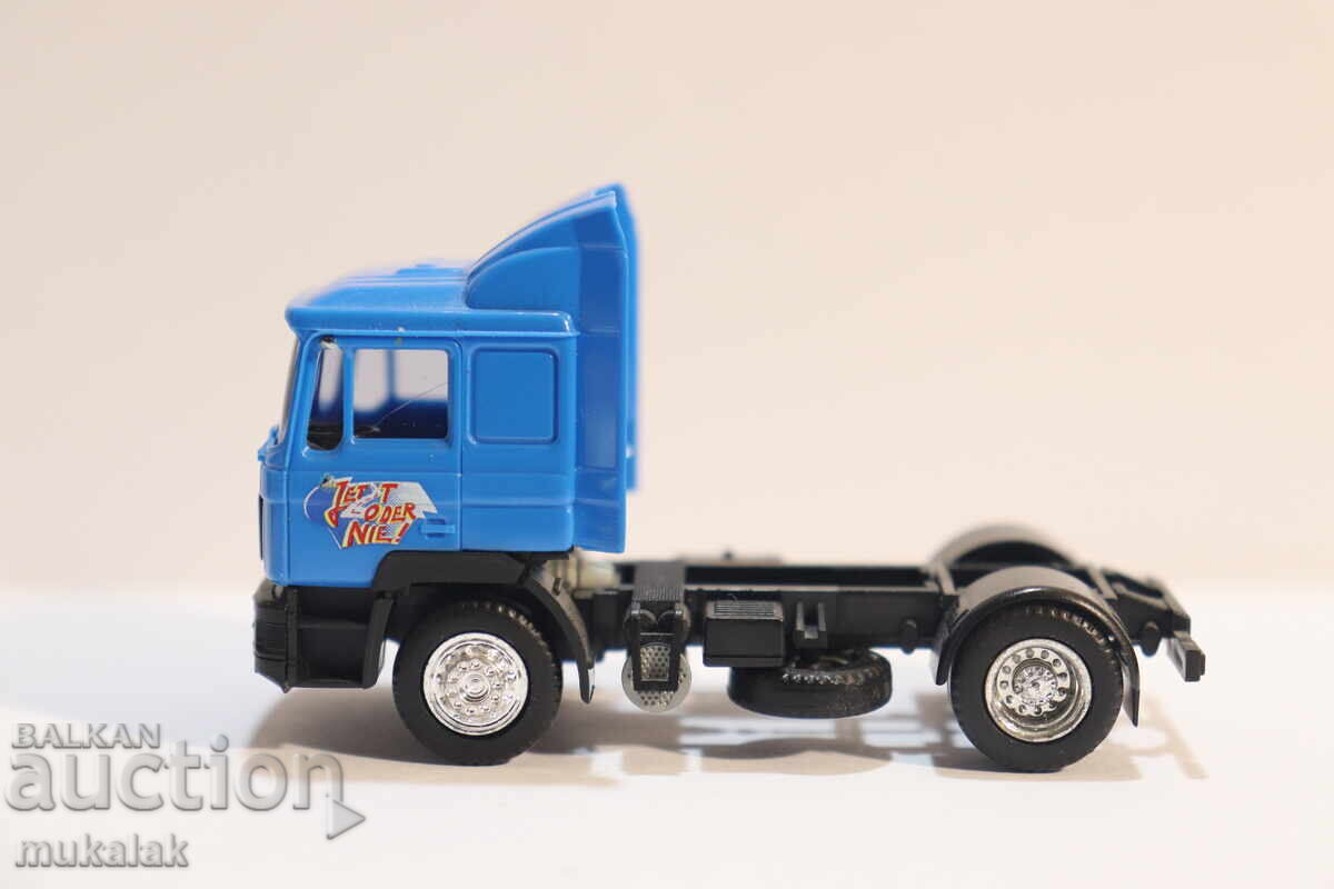 AWM H0 1/87 MAN TRACTOR TRUCK MODEL TIR