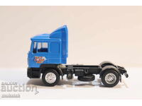 AWM H0 1/87 MAN TRACTOR TRUCK MODEL TIR