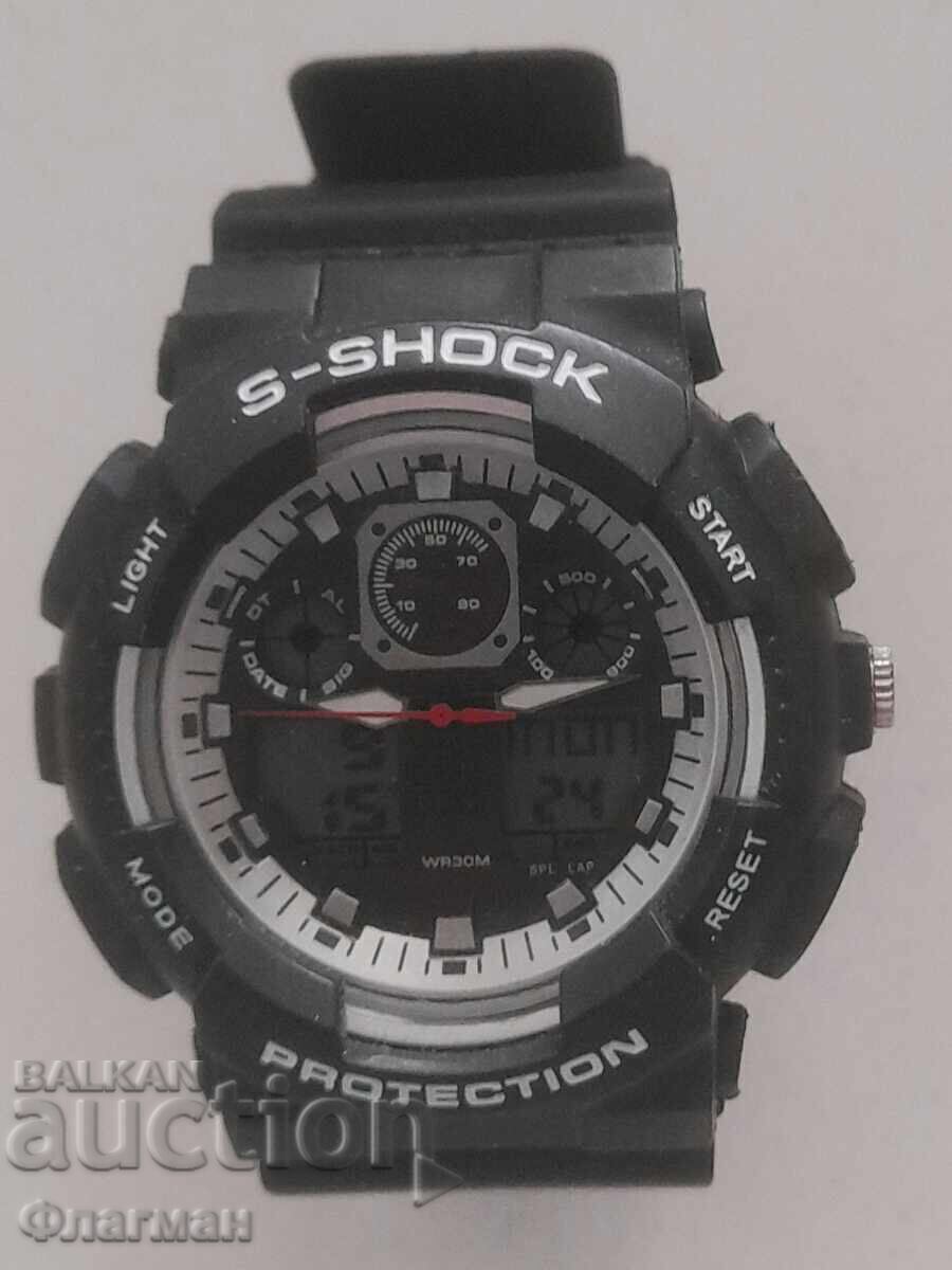 Σπορ ρολόι S-SHOCK - Τέλειο