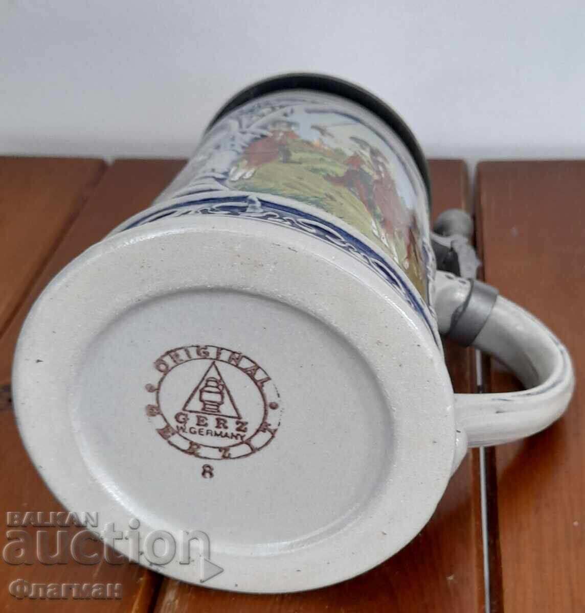 Παράδοση Παλιά μπύρα κούπα / 2