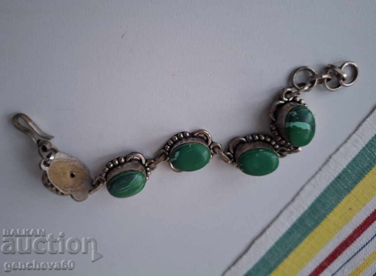 Delivery of Old Malachite-Inlaid Bracelet Delivery of Old Malachite-Inlaid Bracelet