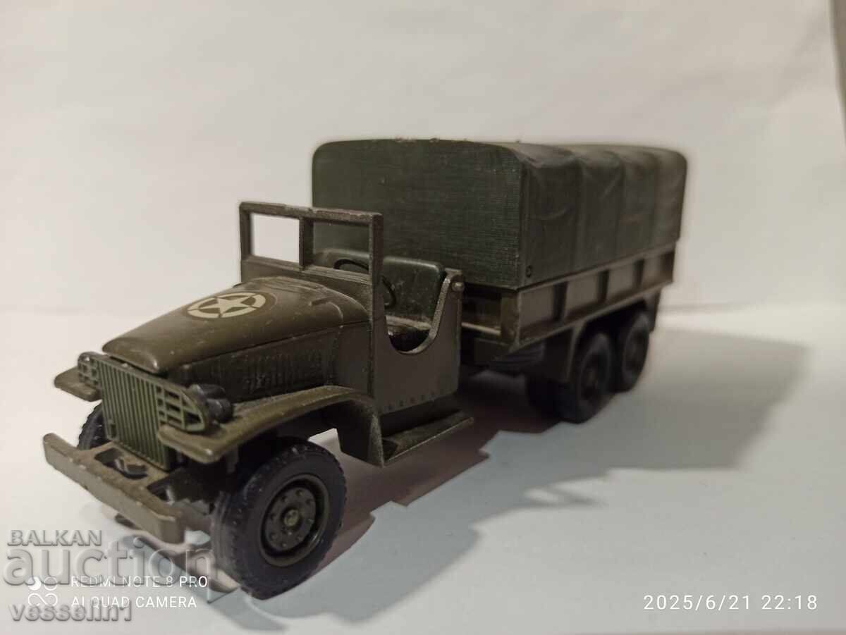 Vechi camion militar Solido al armatei americane Vechi camion militar Solido al armatei americane
