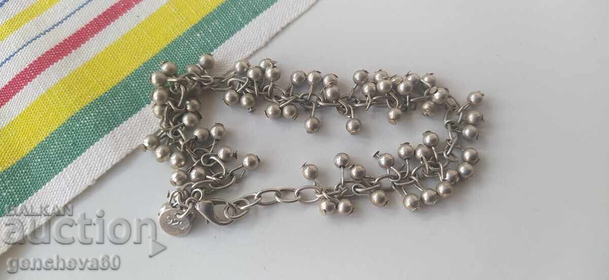 Винтидж сребърна гривна в стил Cha Cha с цена 80.00 лв. | € 40.90 Винтидж сребърна гривна в стил Cha Cha с цена 80.00 лв. | € 40.90