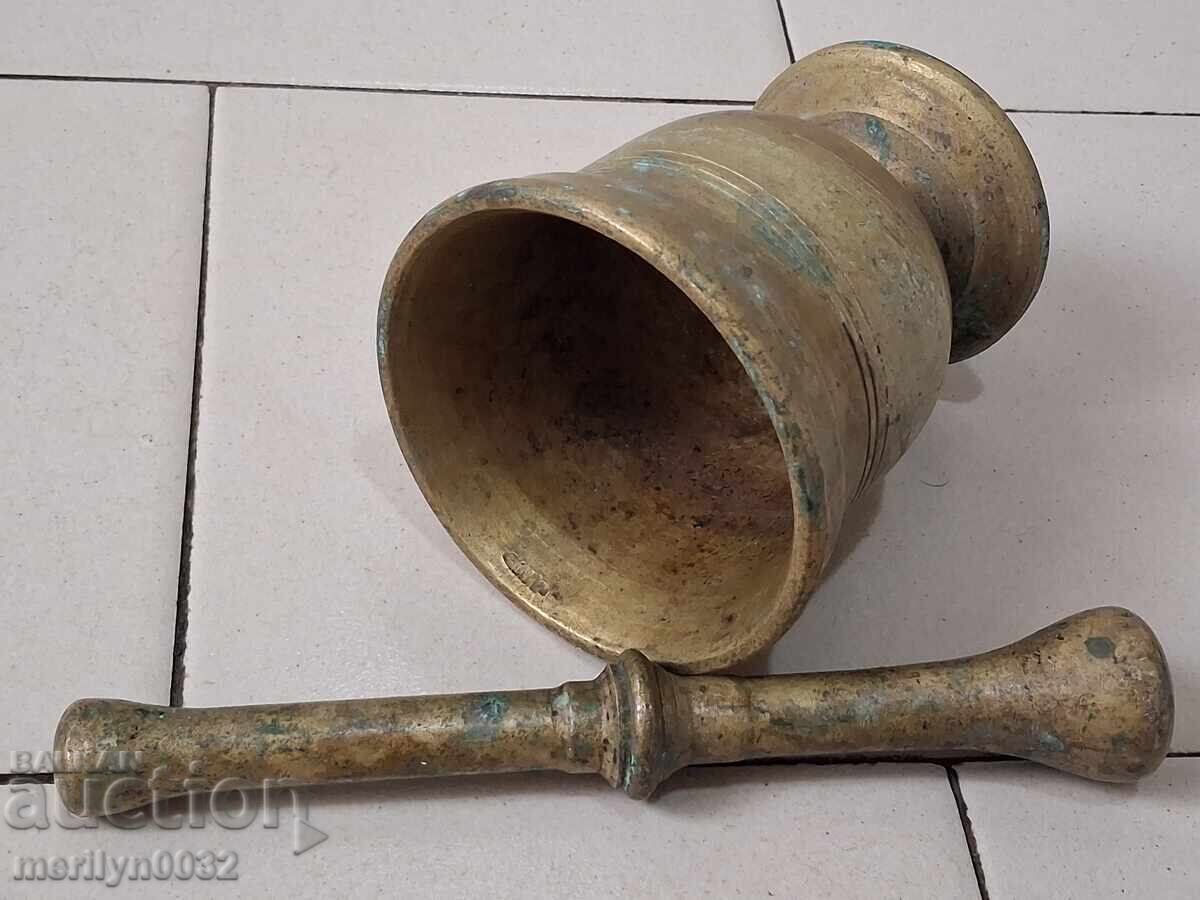 Delivery of Old bronze mortar with pestle, mortar