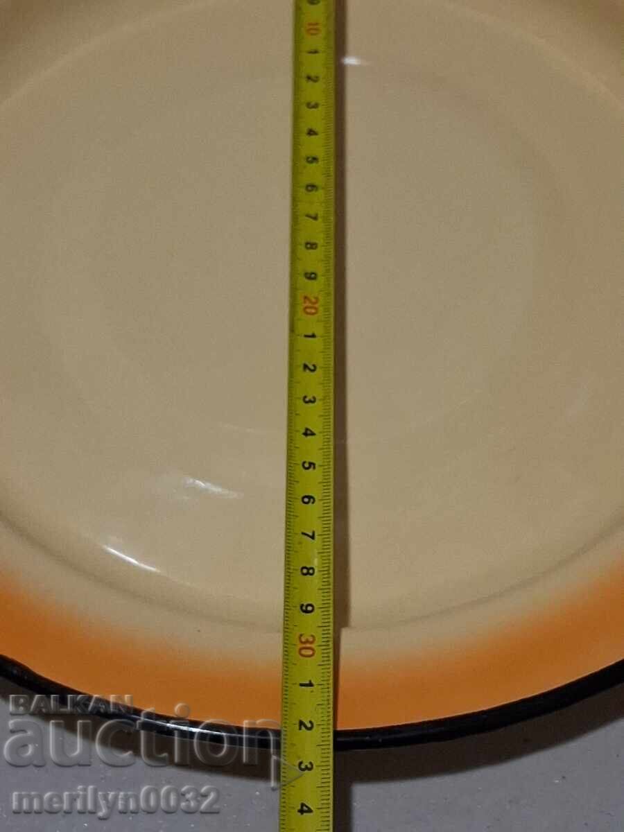 Auction  Enamelled plate, enamelled dish, bowl, USSR