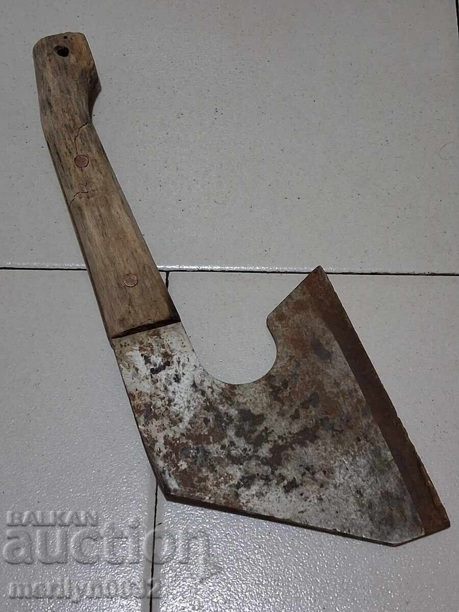 Παλιό τσεκούρι σατύριο τσεκούρι εργαλείο σφυρήλατο σίδηρο με τιμή 43.00 BGN | € 21.99