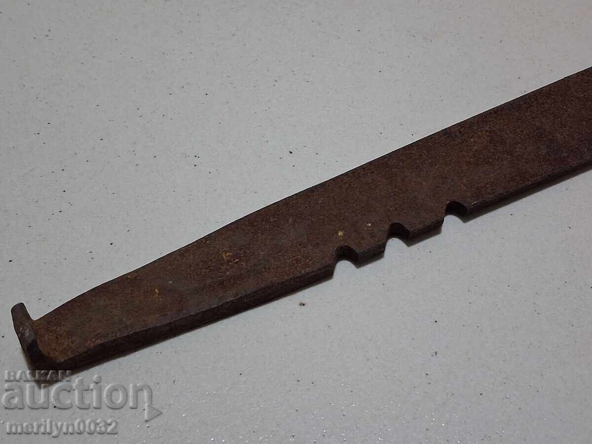 Стар ръчно кован налбантски инструмент ковано желязо - 6 Стар ръчно кован налбантски инструмент ковано желязо - 6