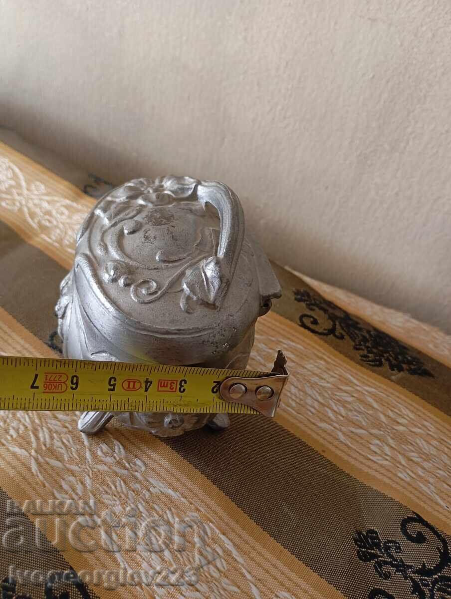 Licitație Cutie veche de bijuterii