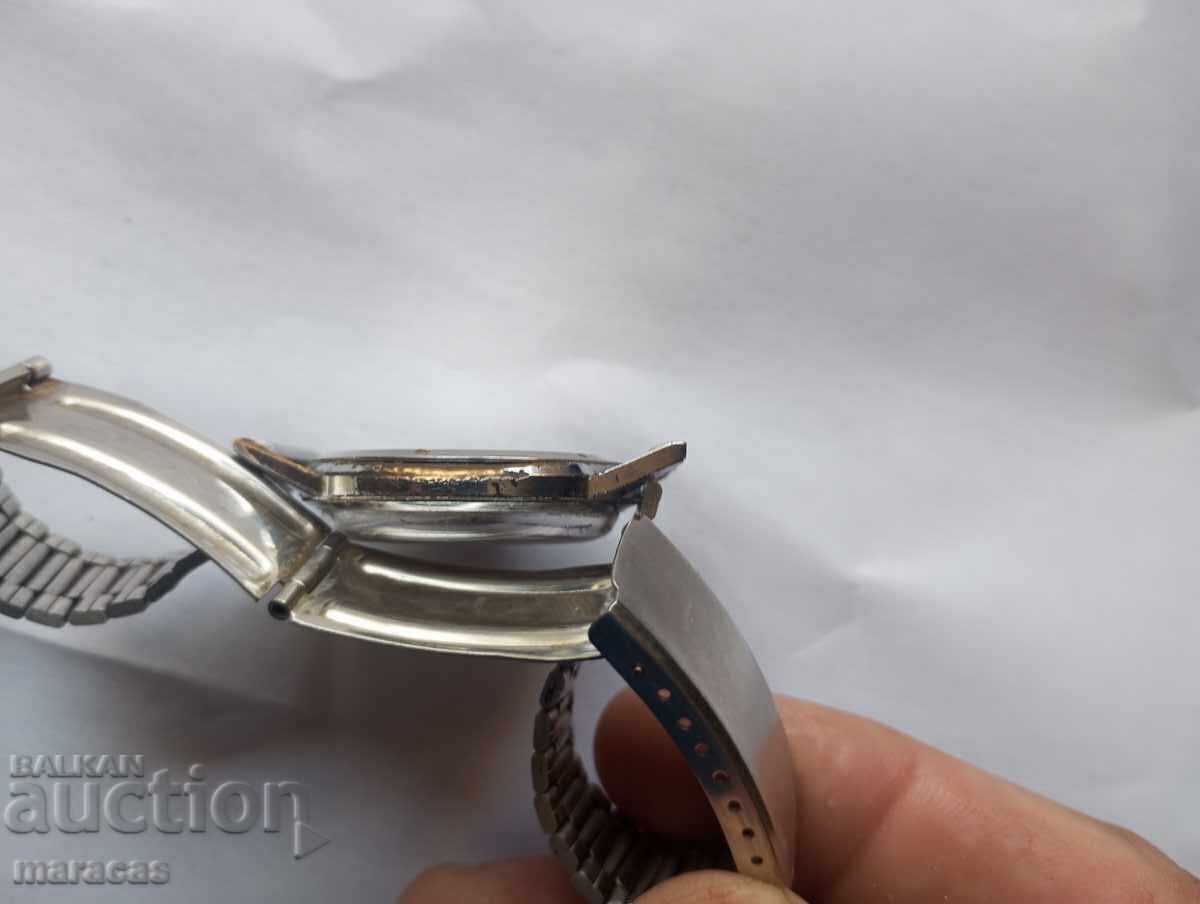 Delivery of Swiss watch