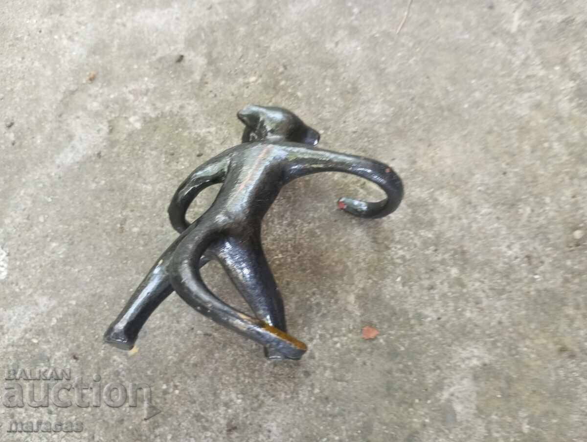 Auction Brass figure Auction Brass figure