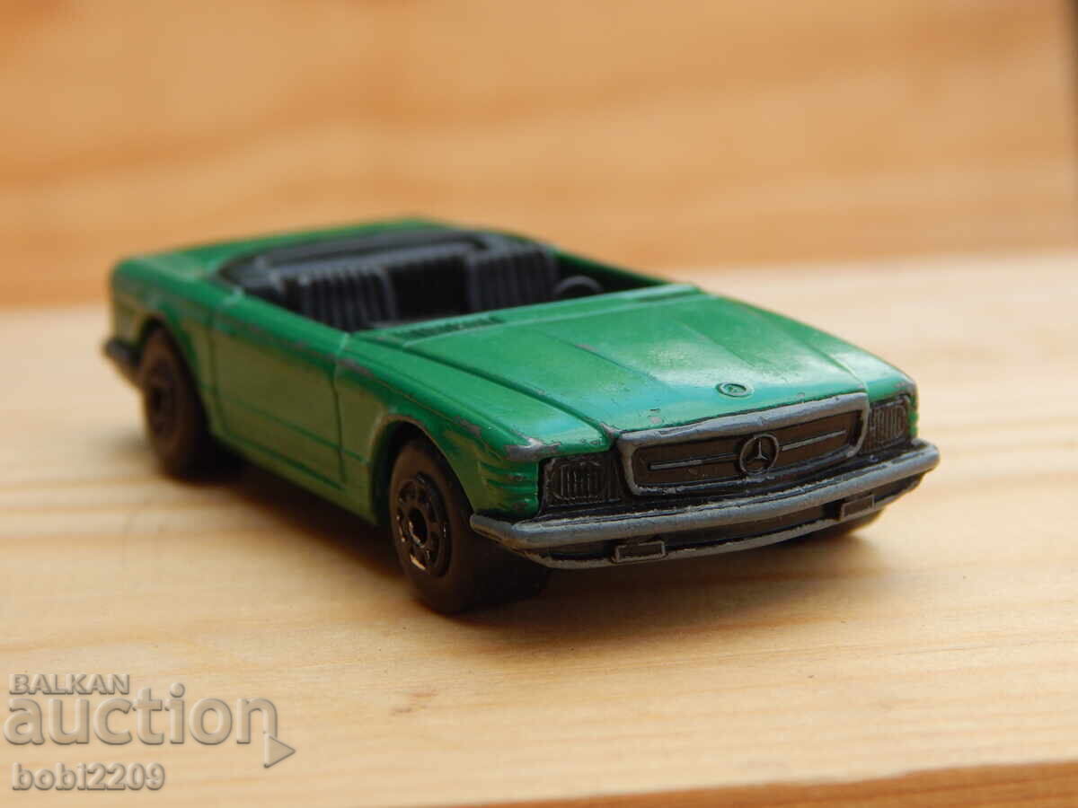 MERCEDES 350SL 1973 Verde MACHBOKS Dinky Matchbox Bulgaria cu preț 12.99 BGN | € 6.64