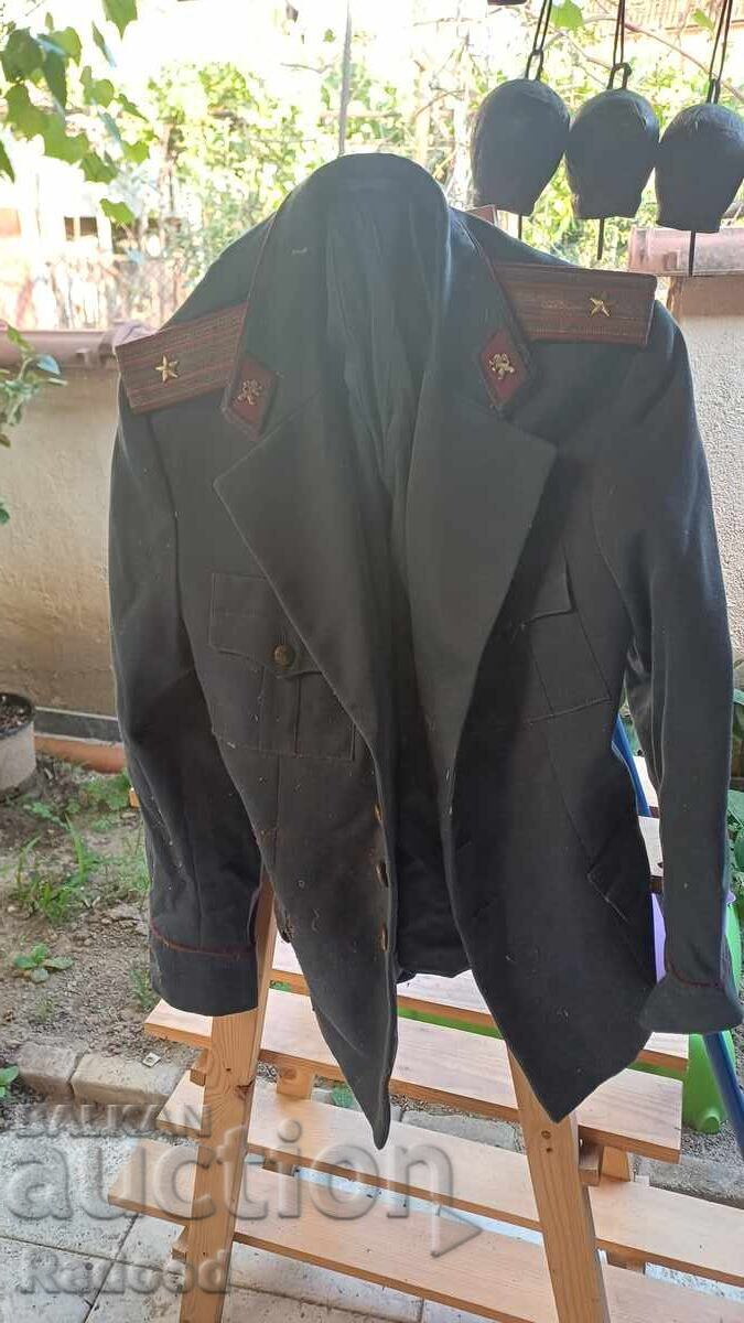 Στολή και δώρο καπέλο