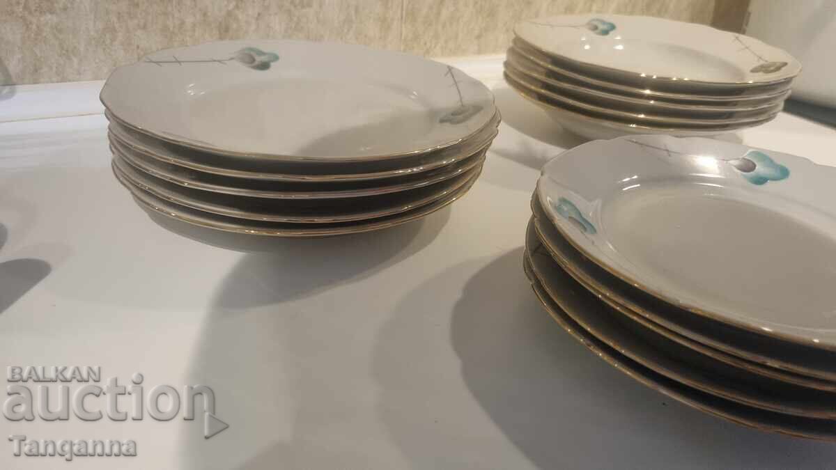 Δημοπρασία Σετ πιάτων