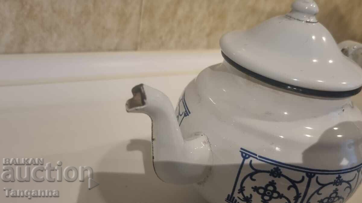 Аукцион Старо чайниче носталгия