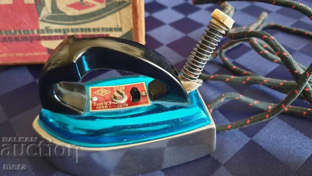 Fier de călcat turistic mic