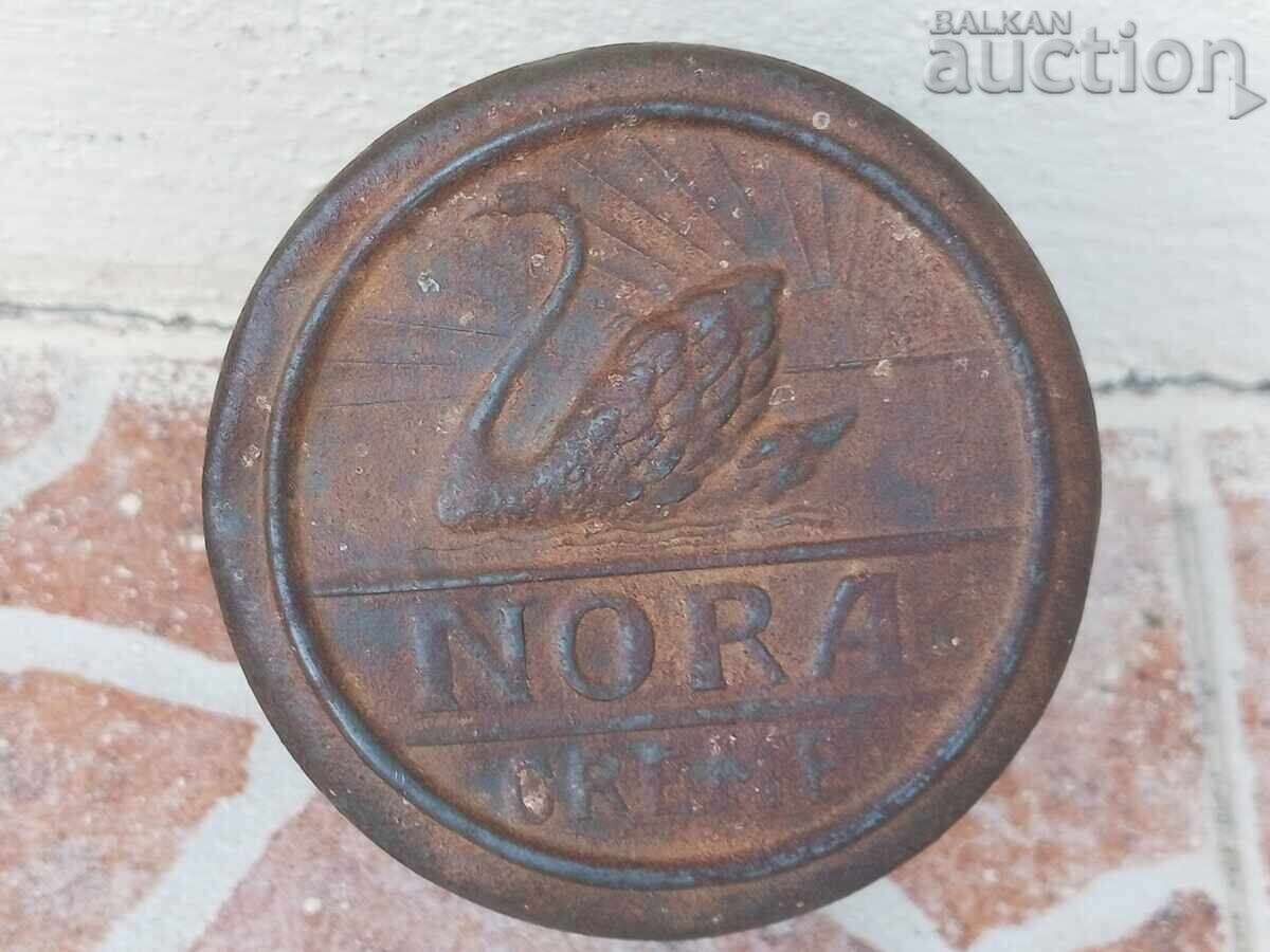 NORA κρέμα krem noρα μεταλλικό κουτί can box με τιμή 31.00 BGN | € 15.85