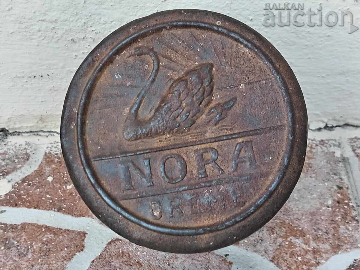 Δημοπρασία NORA κρέμα krem noρα μεταλλικό κουτί can box