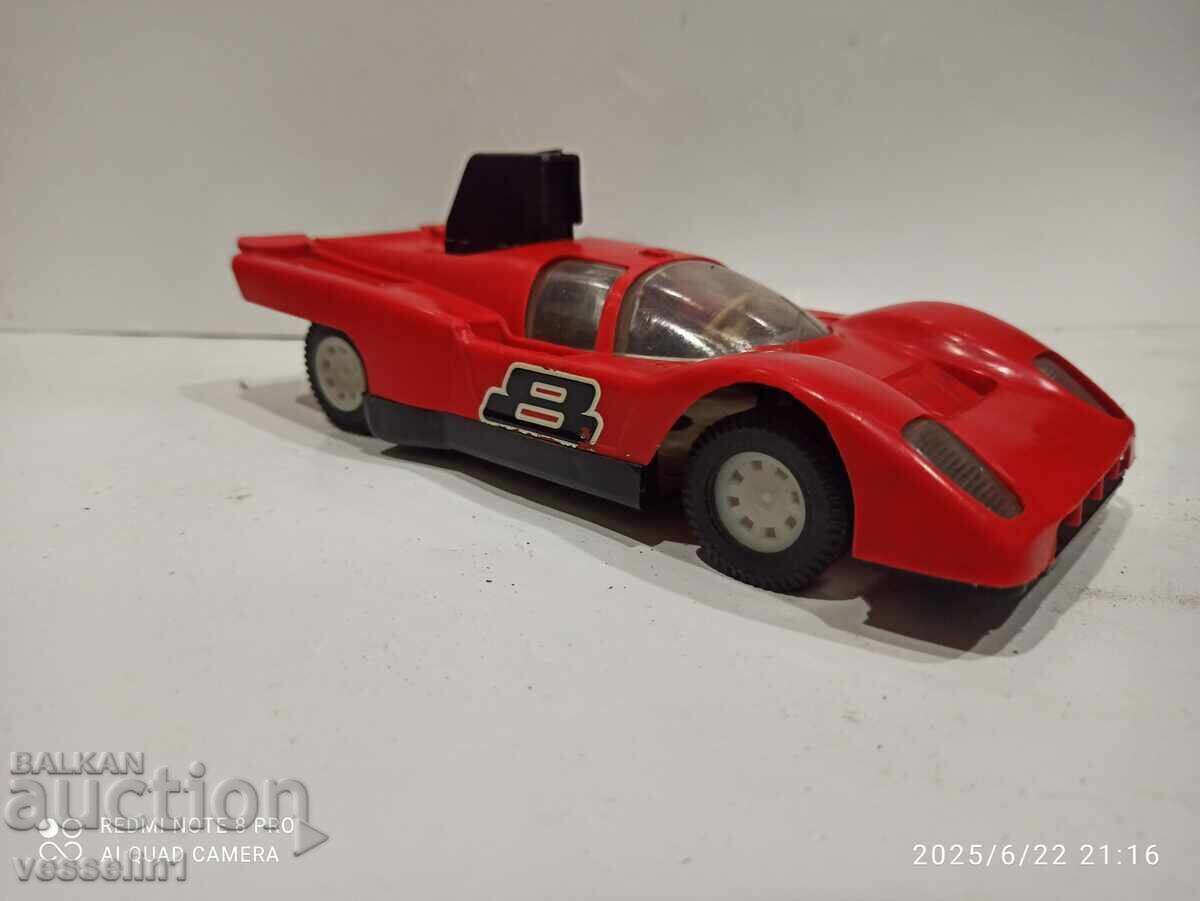 Cărucior vechi bulgăresc de Silistra cu mecanism de fricțiune cu preț € 20.00 | 39.12 BGN