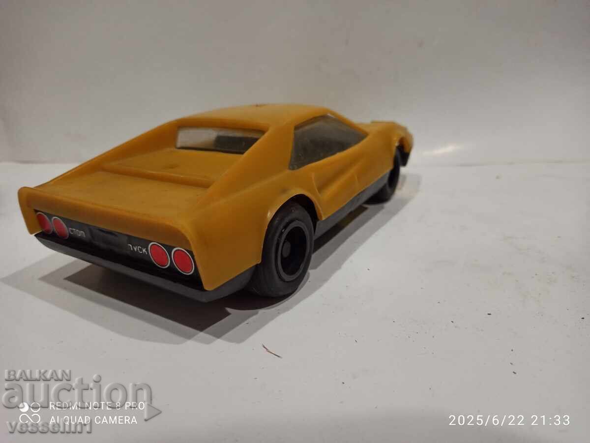 Old Bulgarian plastic car with friction mechanism, social (era) with price 18.00 BGN | € 9.20