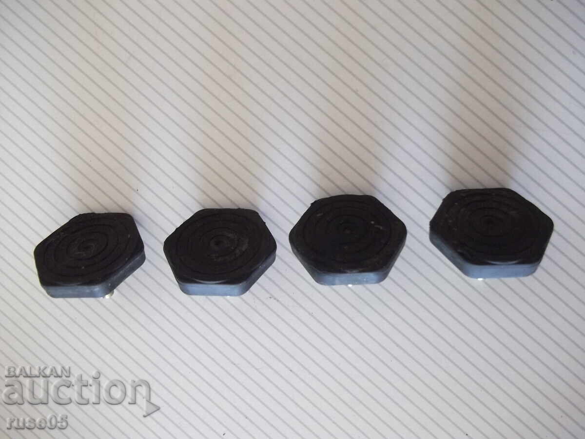 Παράδοση 4 τμχ. ρυθμιζόμενα αποστάτες για ανύψωση πλυντηρίων και λοιπά