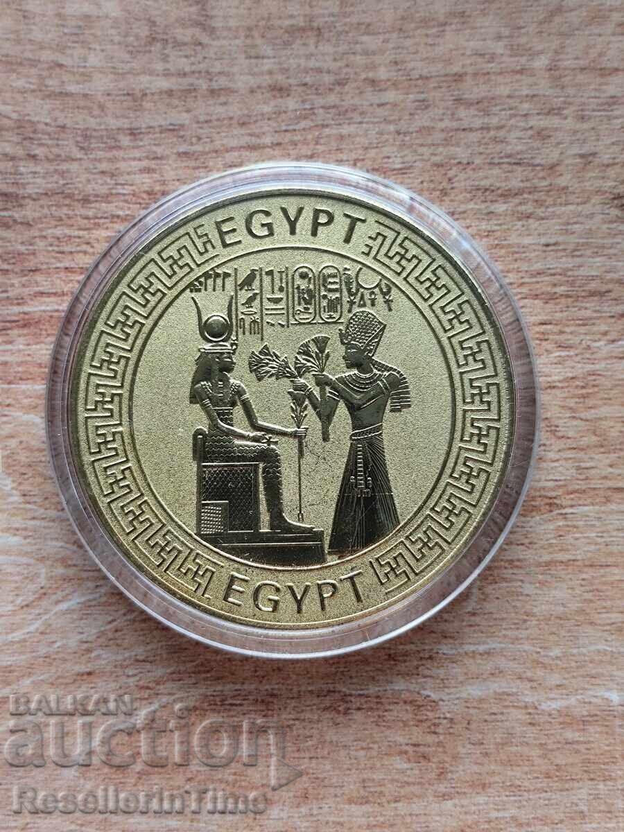 Плакет Egypt Nefertiti с цена € 10.00 | 19.56 лв.