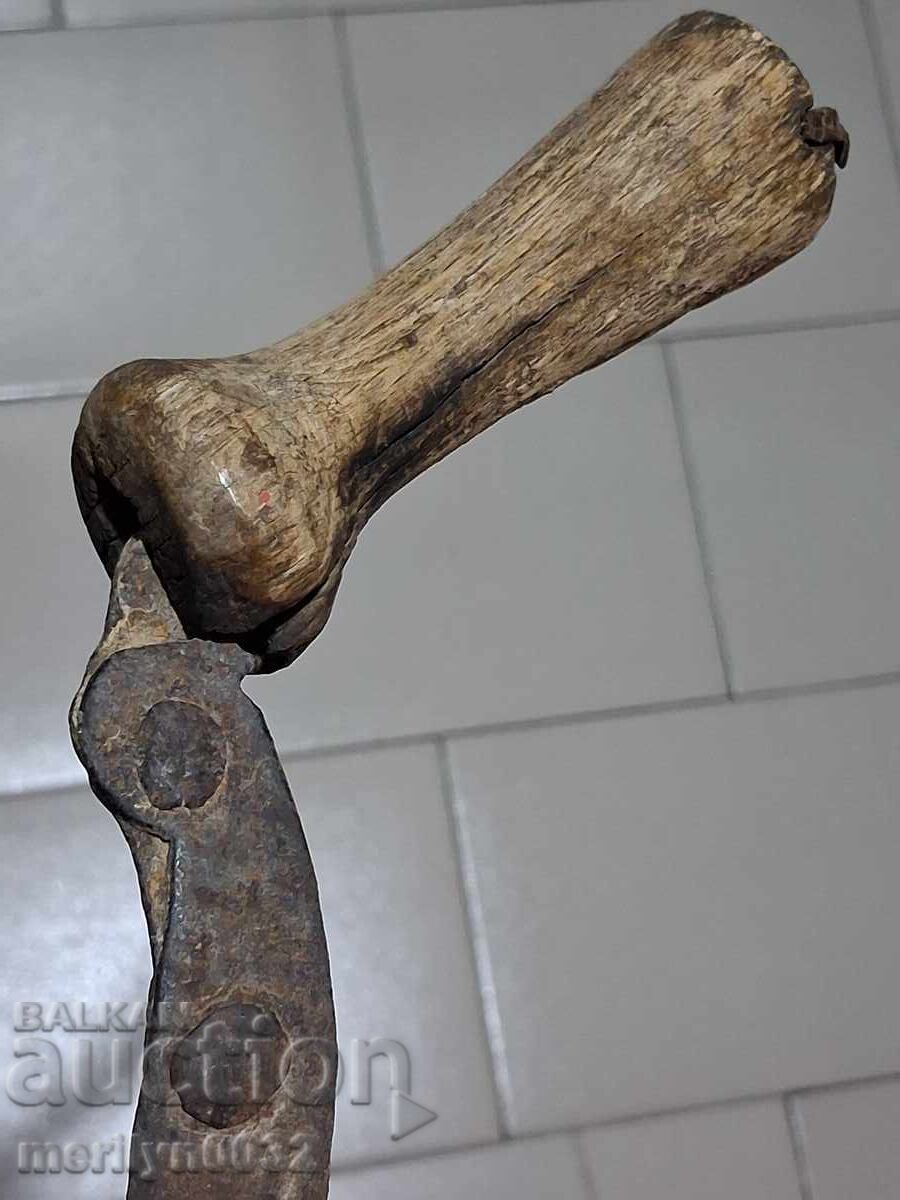 Old scythe sickle, blade, wrought iron with price 38.00 BGN | € 19.43