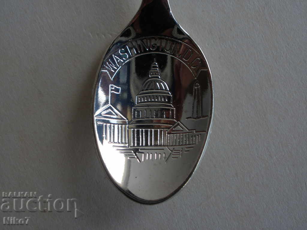 Delivery of Souvenir spoon from Washington D.C., USA Delivery of Souvenir spoon from Washington D.C., USA