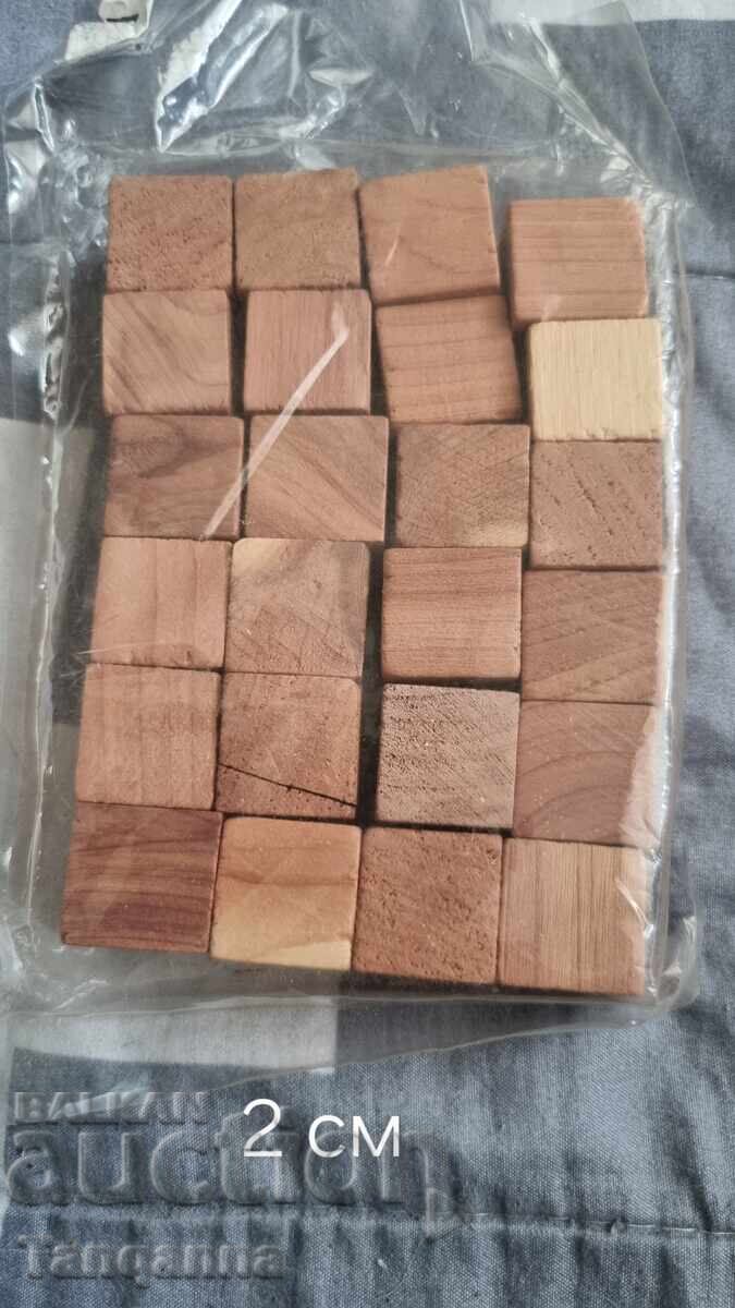 Wooden blocks, 2cm each Wooden blocks, 2cm each
