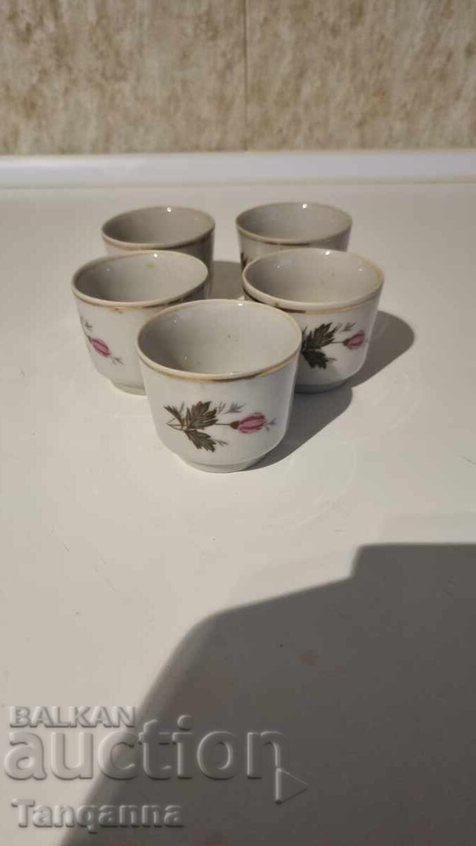 Чашки за ракия