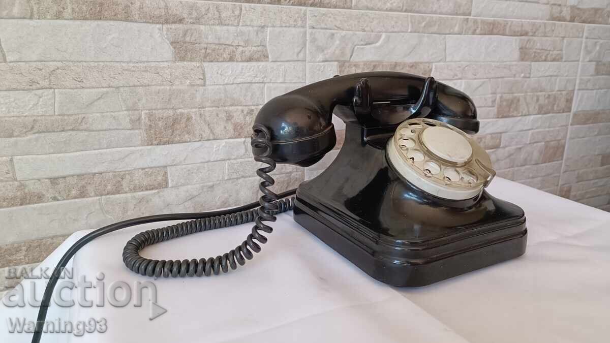 Стар немски телефон с вилка-  Siemens - 1950" година с цена 95.00 лв. | € 48.57