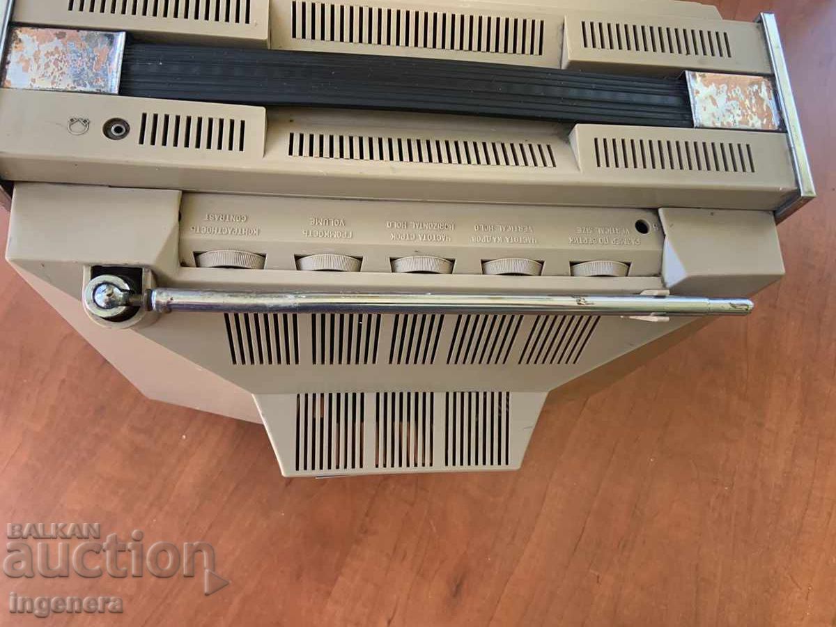 PORTABLE TV YUNOST 603 WITHOUT CABLE - 7