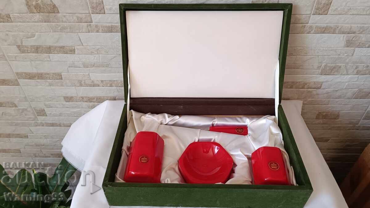 Set de catalină (vază, suport de creion, scrumieră, cuțit de scrisori) - 6