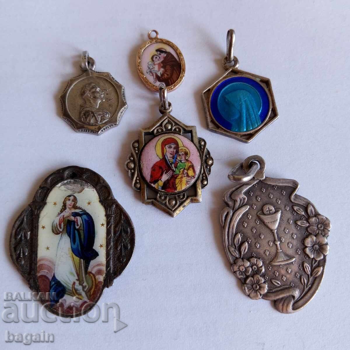 Gold, silver with enamel. Lot Gold, silver with enamel. Lot