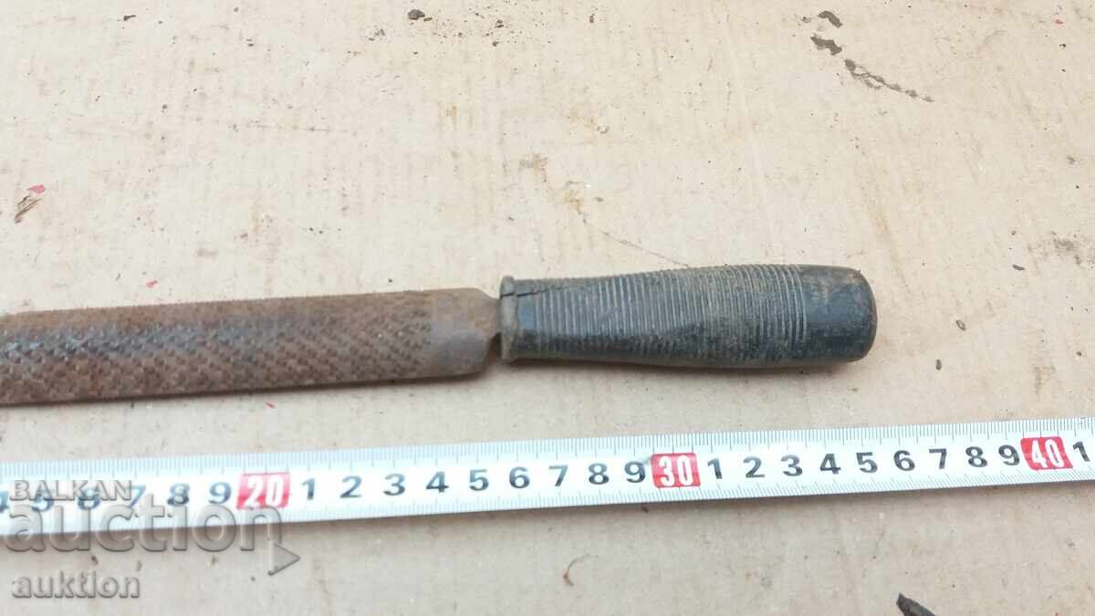 OLD SAW TOOL with price 2.99 BGN | € 1.53 OLD SAW TOOL with price 2.99 BGN | € 1.53