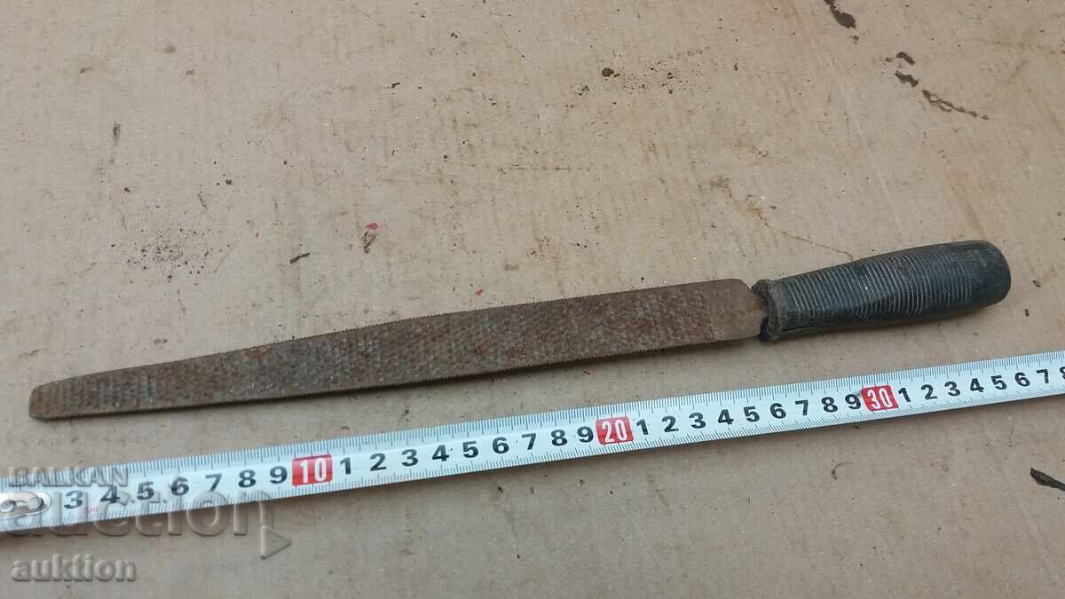 OLD SAW TOOL - 6 OLD SAW TOOL - 6