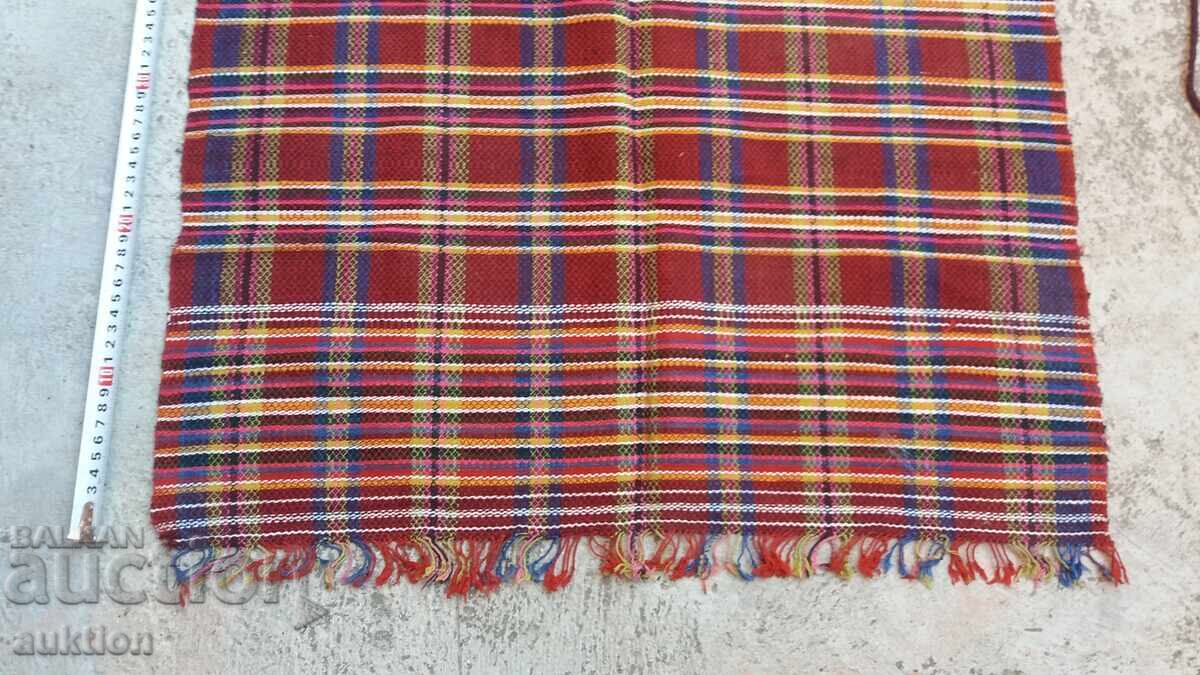 Licitație PRESTILĂ EXCELENTĂ DIN LÂNĂ DE EPOCĂ Licitație PRESTILĂ EXCELENTĂ DIN LÂNĂ DE EPOCĂ